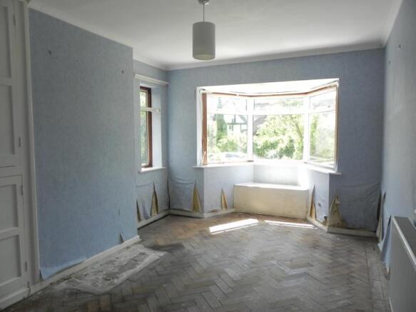 https://s3-eu-west-1.amazonaws.com/propertylab/allanmorris/property-images/standard/3587_Whitehaven - Dining Room.JPG