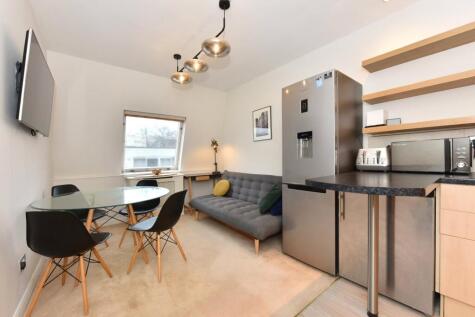 Cleveland Street, Fitzrovia, W1T