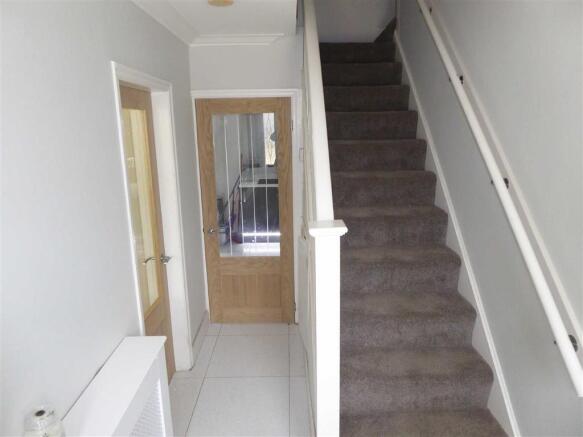 Entrance Hallway: