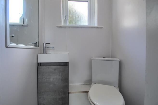 3 bed Semi-Detached for sale Image 12