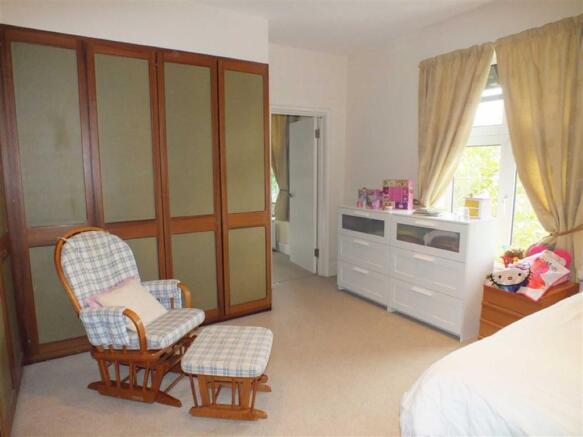 DRESSING ROOM