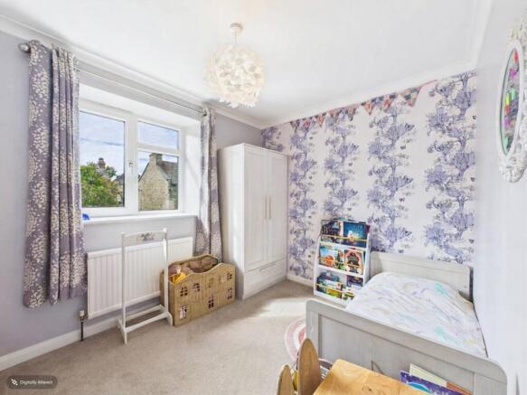 4 bed Semi-Detached for sale Image 10