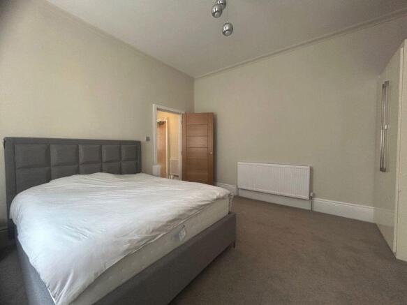 1 bed Flat to rent Image 7