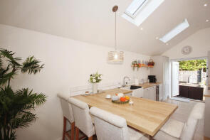 27, Milford Close, Coventry CV5 9BS