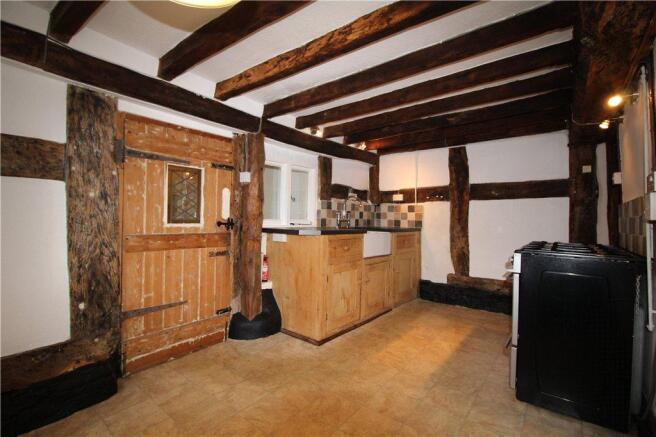 02 Kitchen