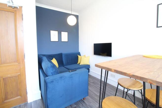 Lounge.KItchen