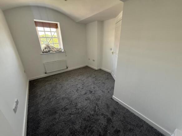 1 bed Apartment to rent Image 6