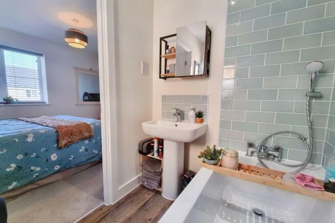 Ensuite