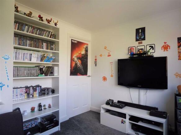 Photo 9