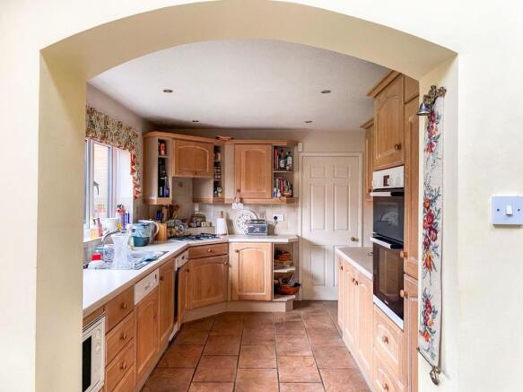 Kitchena.JPG