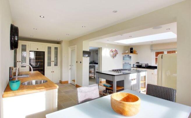 Kitchen/Breakfast