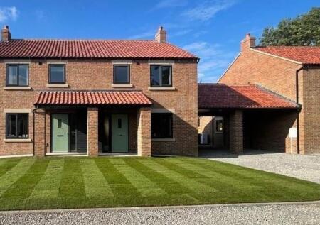 Chapel Yard, Brawby