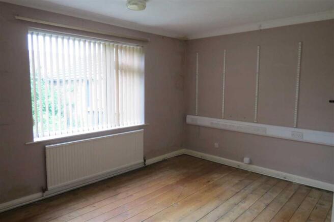 Bedroom 2: