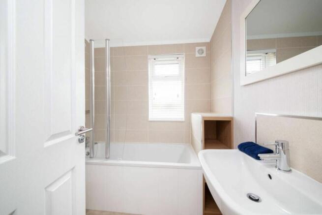 2 bed Lodge for sale Image 7