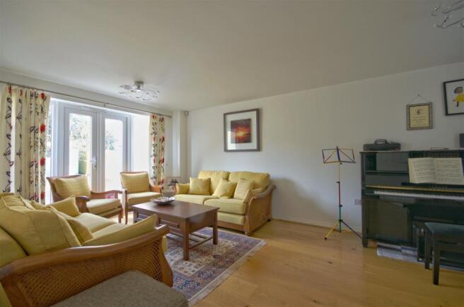 Sitting room.jpg