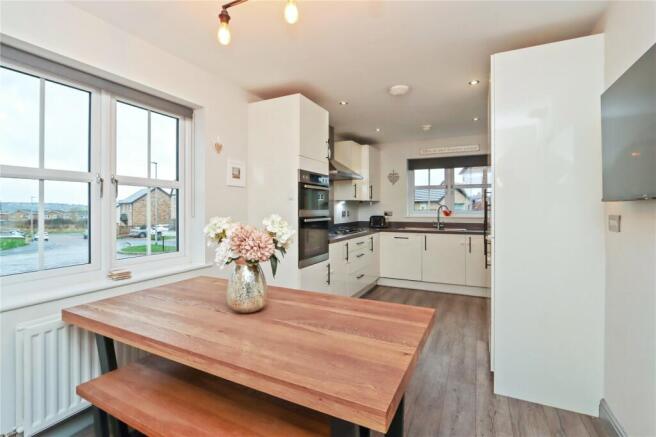 Kitchen/Dining Pic 2