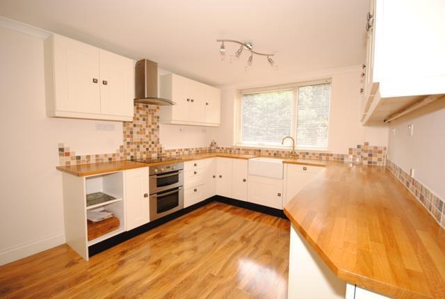 REFITTED KITCHEN/BREAKFAST ROOM