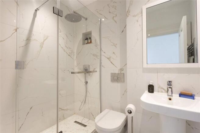 2 bed Apartment for sale Image 8
