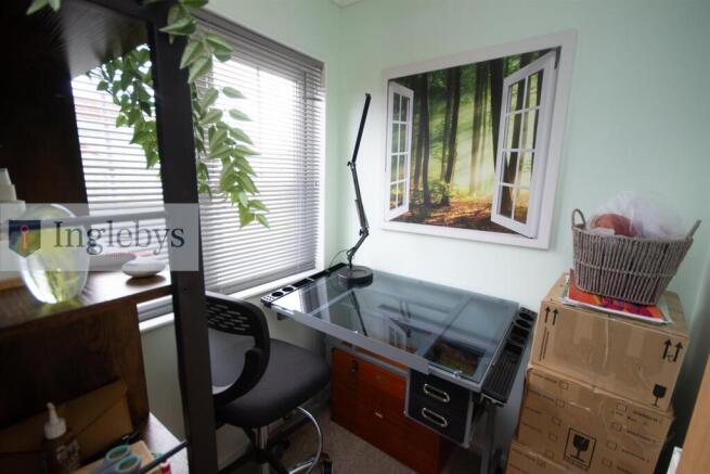 2 bed Park Home for sale Image 10
