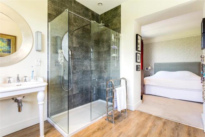 Ensuite