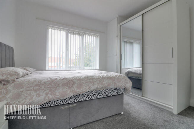 3 bed Semi-Detached to rent Image 4