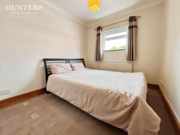3 bed Semi-Detached for sale Image 9