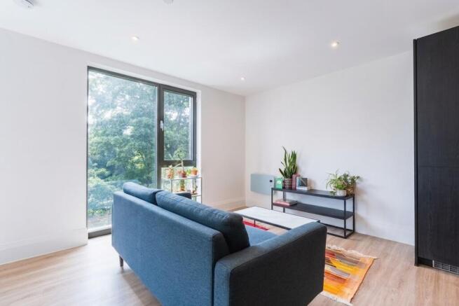 2 bed Apartment for sale Image 8
