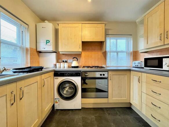 9 Hyde Bank Court Kitchen.jpeg