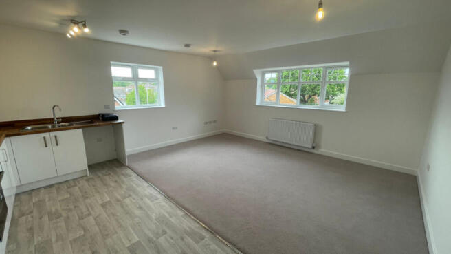Brickmakers Corner,
Binfield,
Bracknell
Berkshire
RG42 1AN photo 4