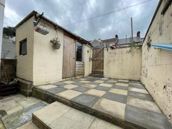 Photo 16