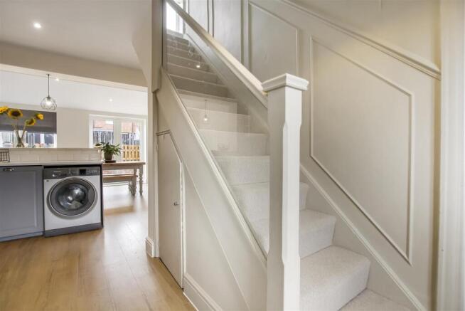 3 bed Terraced for sale Image 11