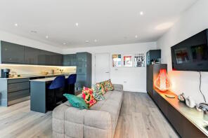 Flat 24, Technology House, Silbury Boulevard, Central Milton Keynes, Milton Keynes MK9 1GE