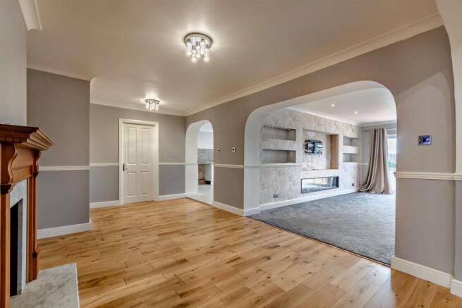 8588881-interior04-800.jpg