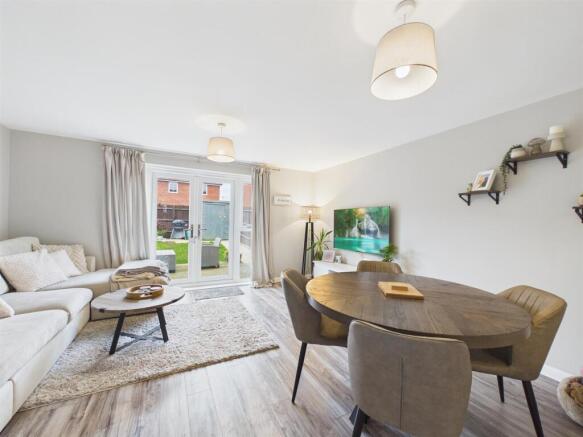 Living / Dining Room