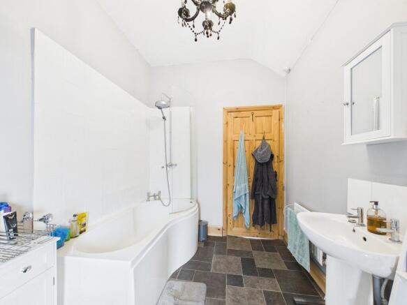 2 bed Terraced for sale Image 12
