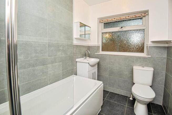 2 bed Detached Bungalow for sale Image 12