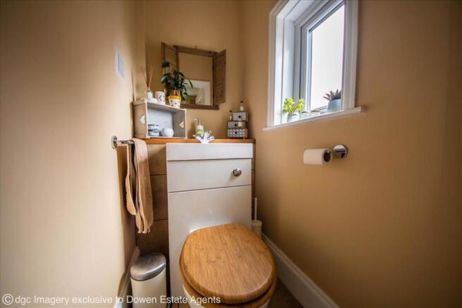 EN SUITE