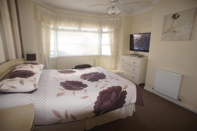 BEDROOM 1