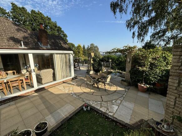 Sun terrace 2.jpeg