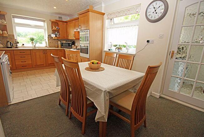 Kitchen/dining...