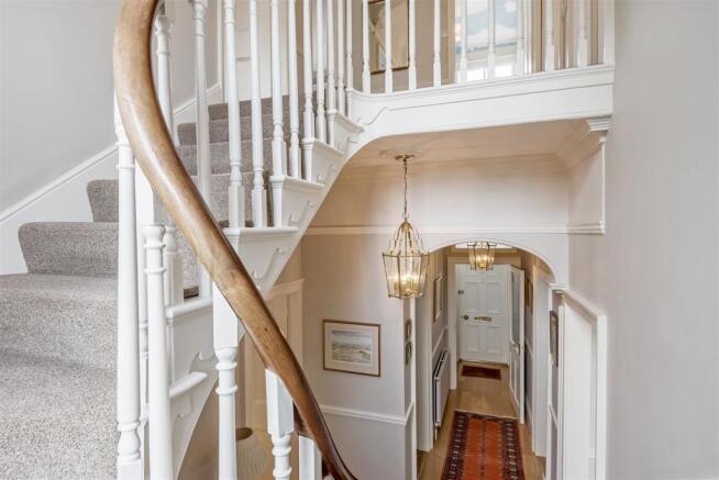 ENTRANCE HALLWAY