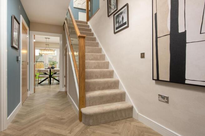4 bed Detached for sale Image 10