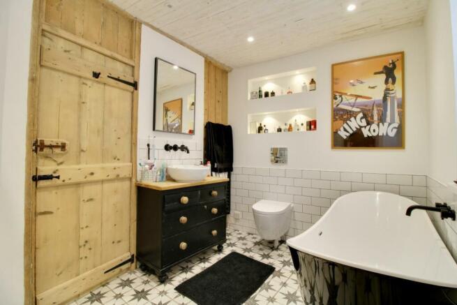 House Bathroom (1).jpg