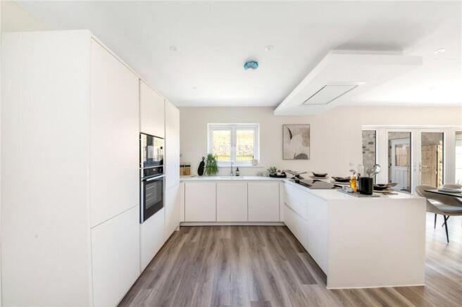 4 bed Detached for sale Image 4