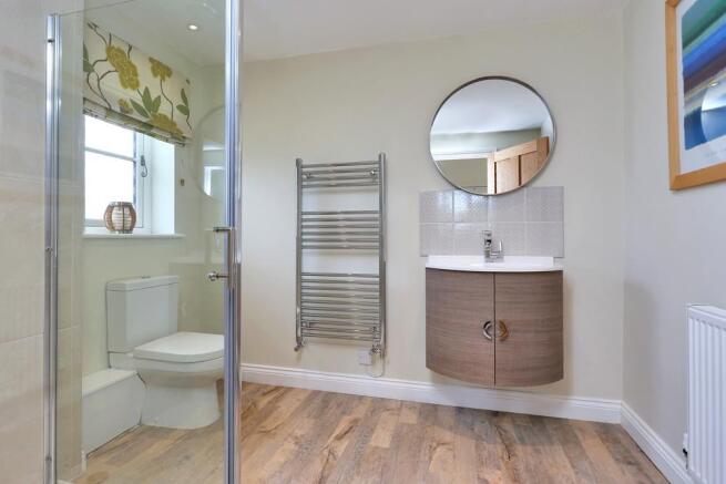 ENSUITE SHOWER ROOM