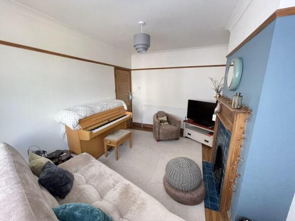 lounge 3