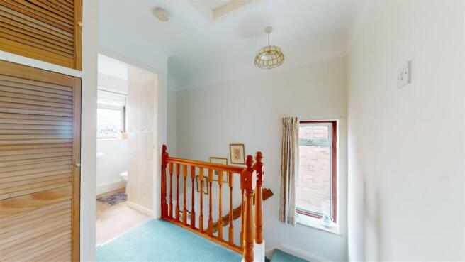 FIRST FLOOR LANDING
