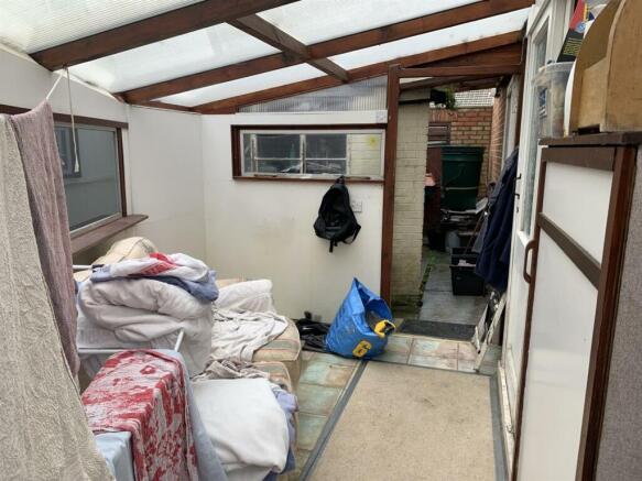 Lean to.jpg