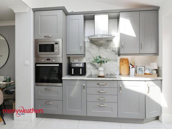 3 bed Detached for sale Image 12