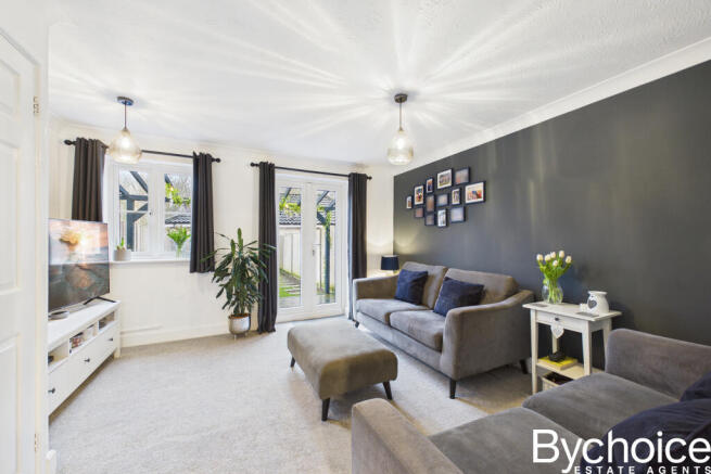 CAM05454G0-PR0112-STILL003